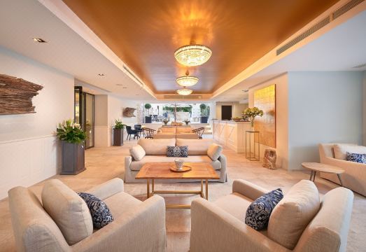 Palace Elisabeth Hvar Hotel의 아름다운 내부 실내 수영장