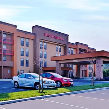 Best Western Plus Fresno Airport Hotel