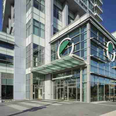 Element Vancouver Metrotown Hotel Exterior