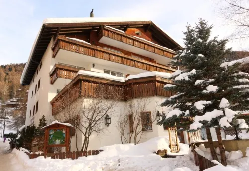 Hotel Alpenroyal