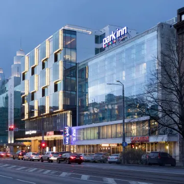 بارك إن باي راديسون سنترال تالين Hotels near مركز سولاريس