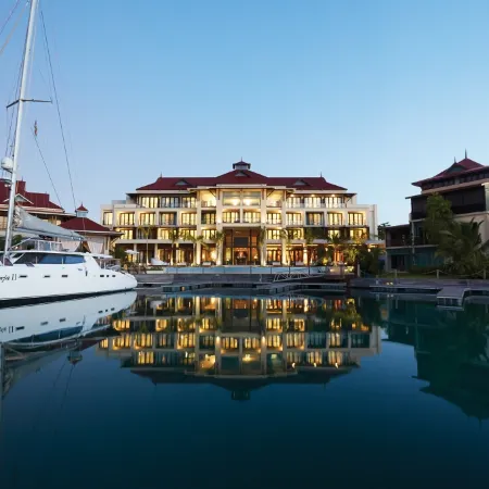 Eden Bleu Hotel