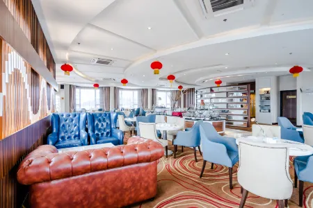 Promenade Hotel Kota Kinabalu Отели рядом с достопримечательностью «Handicraft Market»