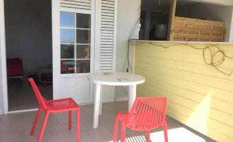 House with One Bedroom in Sainte Marie, with Wonderful Sea View, Furnished Balcony and Wifi