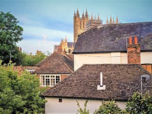 The Penthouse Canterbury - Cathedral View