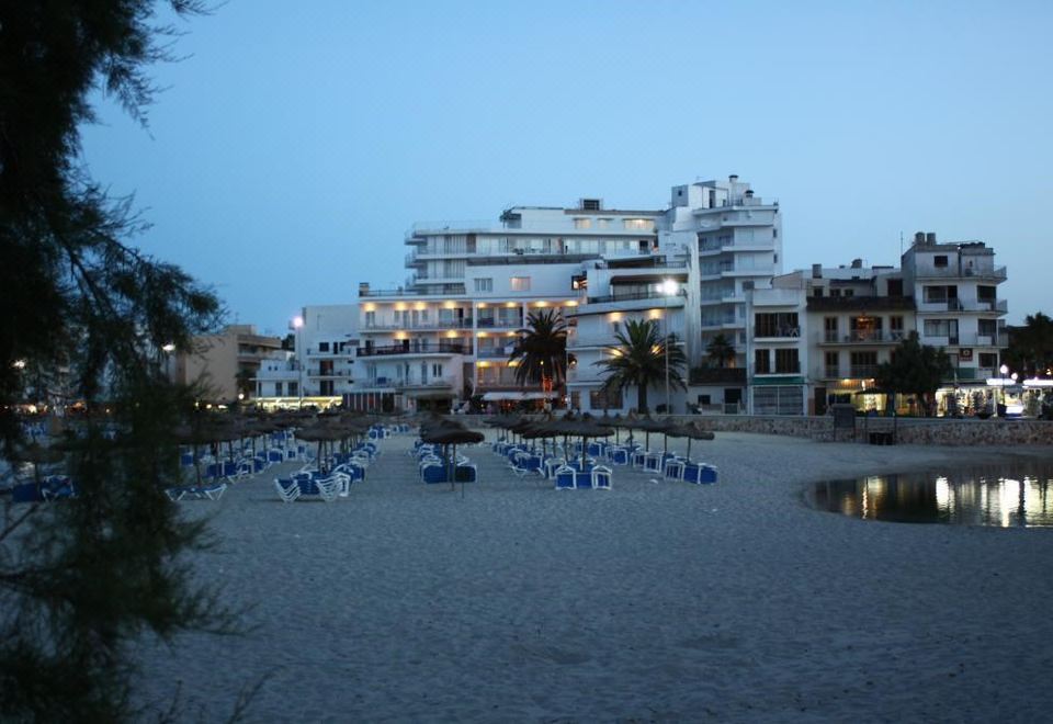 hotel overview picture