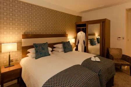 Leopold Hotel