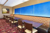 Fairfield Inn & Suites St. John's Newfoundland - 早餐