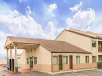 Days Inn by Wyndham Hannibal Hotels in Clay Township