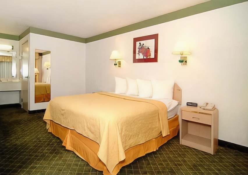 Quality Inn & Suites Albuquerque West