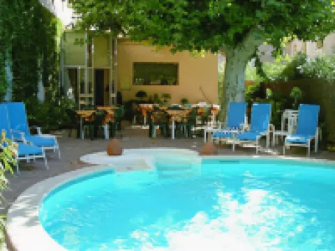 Cit'Hôtel le Louvre Orange Hotels in Orange