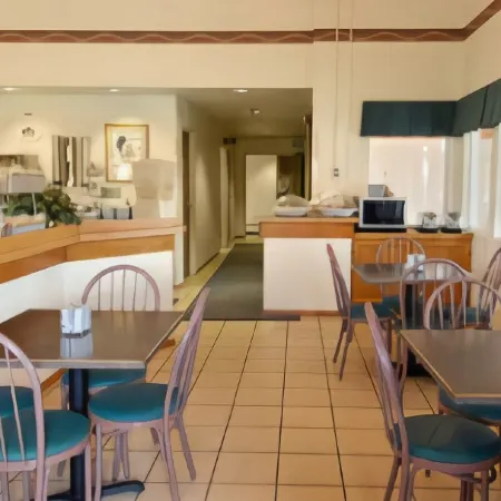 Super 8 by Wyndham Fruita