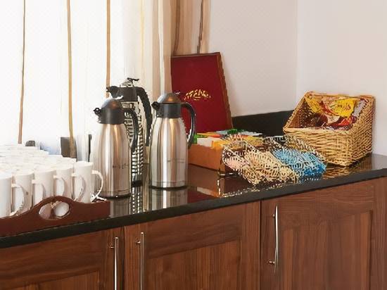 Jurys Inn Cork Room Reviews Photos Cork 2021 Deals Price Trip Com