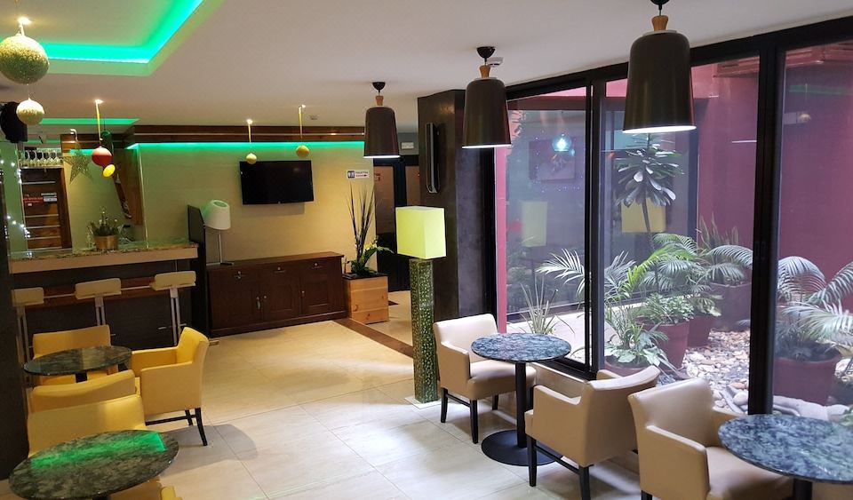 Hotel VDN by Good Rade-Dakar Updated 2023 Room Price-Reviews & Deals |  Trip.com