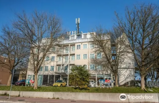 莫賽科酒店及公寓