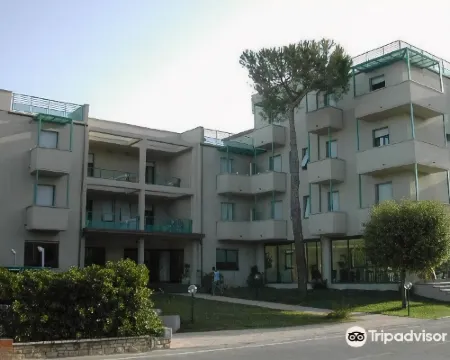 โรงแรมฟลอรา โรงแรมในBibbona