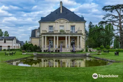 Garrigae Manoir de Beauvoir Poitiers Sud - Hotel & Spa Отели в г. Дьене