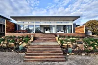 Freycinet Coastal Retreat