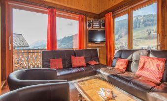 Rental for 14 People in Beautiful Ski Area Between Mountains and Nature