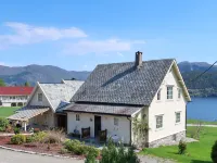Kvamsvika Hotels in 