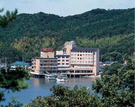 Kochoran Отели рядом с достопримечательностью «Жемчужный остров Микимото»