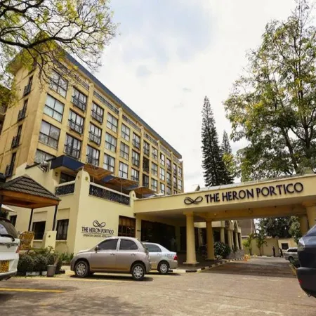 The Heron by Sarovar Portico India Отели рядом с достопримечательностью «Центральный парк»