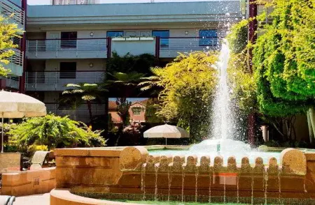 Cupertino Hotel