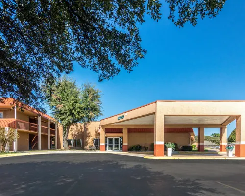 Texas Inn & Suites Hotels in Denton