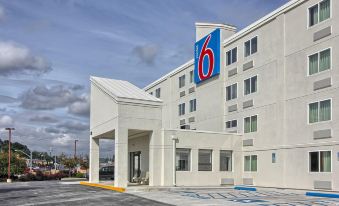 Motel 6 York, PA - North