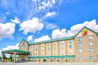 Four Points by Sheraton Vaughan Hotels near Cyclepath Woodbridge