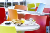 B&B Hotel Le Mans Centre - breakfast