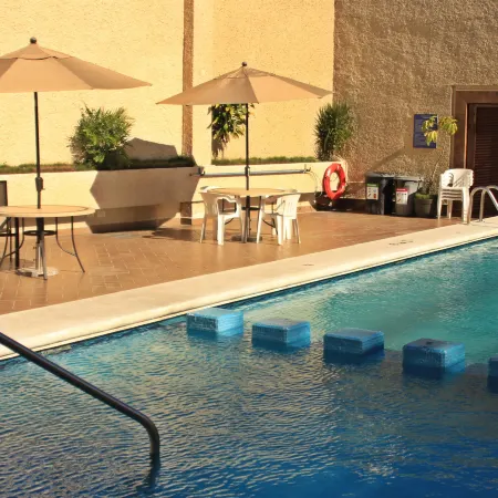 Hafersons Inn Hotel & Suites
