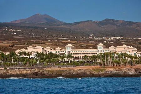 Red Level at Gran Melia Palacio de Isora