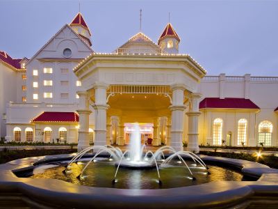 The Boardwalk Hotel