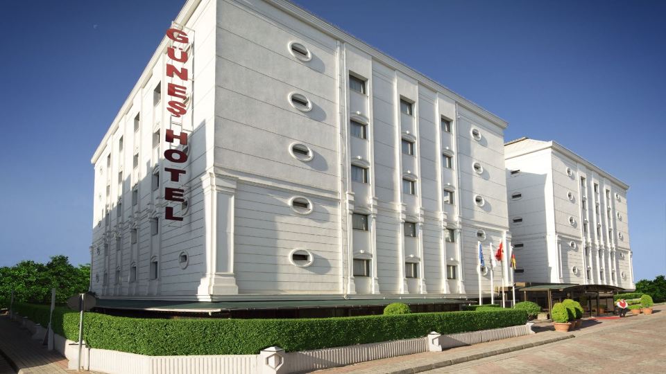 Gunes Hotel Merter