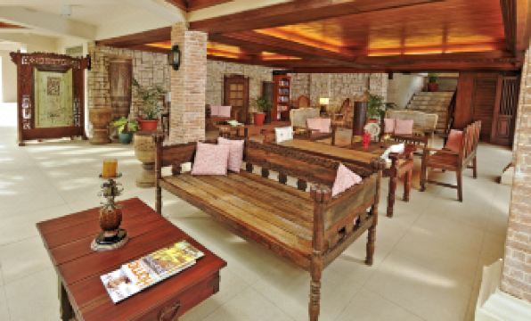 Costabella Tropical Beach Hotel