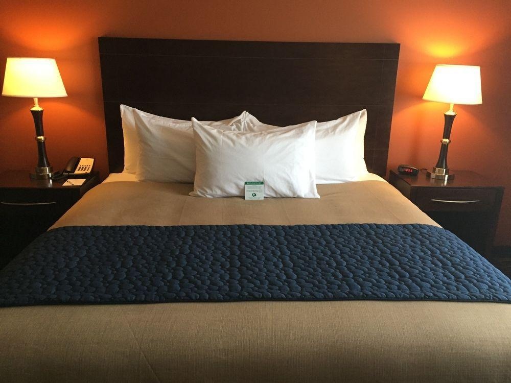 GrandStay Hotel & Suites Mount Horeb - Madison