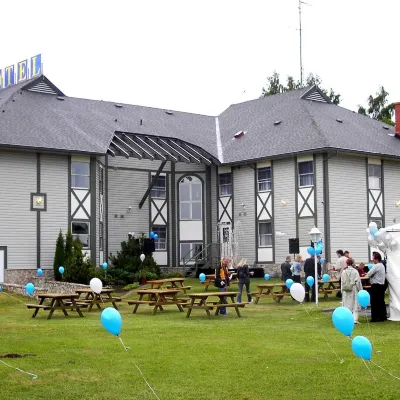 Airport Hotel Mara Hotels near Maxima XXX