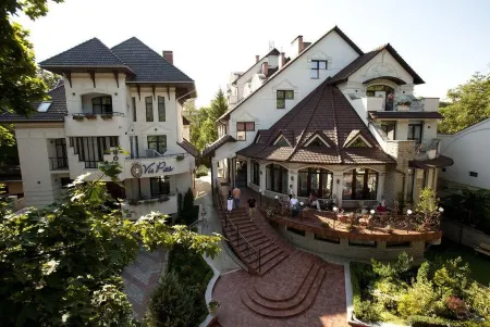 VisPas Hotel Отели рядом с достопримечательностью «Парк-Дендрарий»