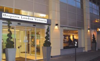 DoubleTree by Hilton London Victoria