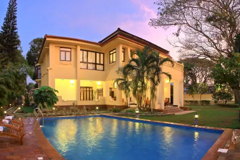 Amritara Poovath Beachfront Heritage