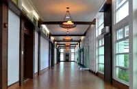 La Piazza Hotel and Convention Center Inc. Các khách sạn ở Legaspi
