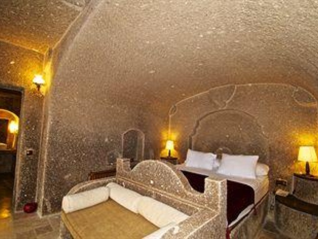 Grand Cave Suites