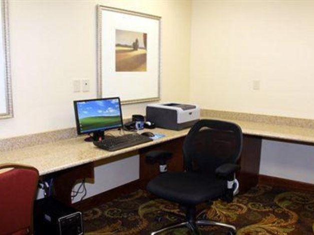 Country Inn & Suites by Radisson, Princeton, WV