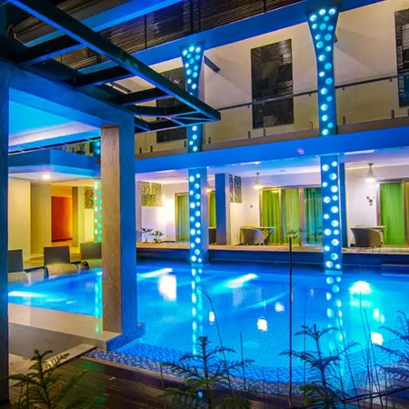 Eloisa Royal Suites
