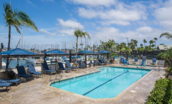 Bay Club Hotel and Marina