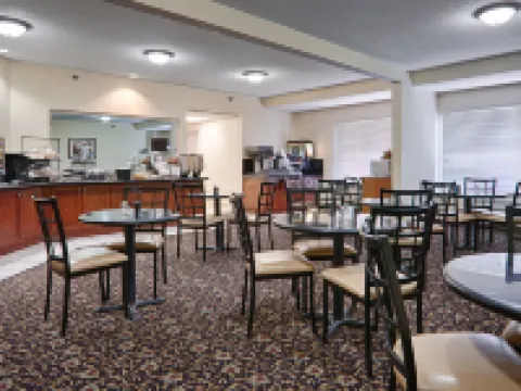 Quality Inn & Suites Lawrence - University Area Hotels in Lawrence