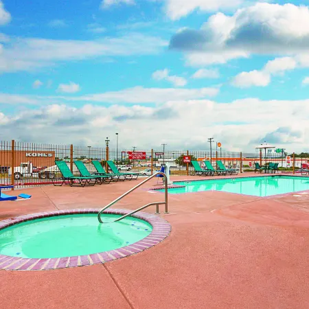 La Quinta Inn & Suites by Wyndham New Braunfels