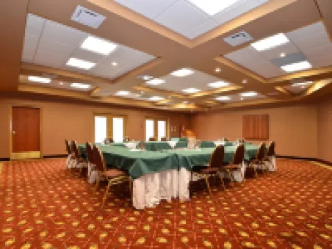 Days Inn by Wyndham Swift Current Hotels in Swift Current