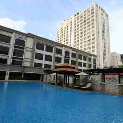 哥打巴魯佩爾達納酒店 Hotel Exterior